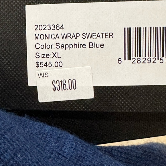 Halston sweater - Picture 5 of 7